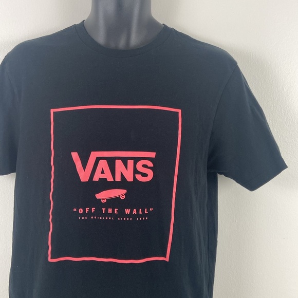✨3/$25✨ Vans Slim Fit Pink and Black Graphic Tee - M - Picture 3 of 8